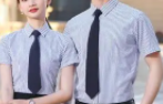 企業(yè)員工襯衫有必要定制嗎？選擇現(xiàn)貨款襯衫定制logo？